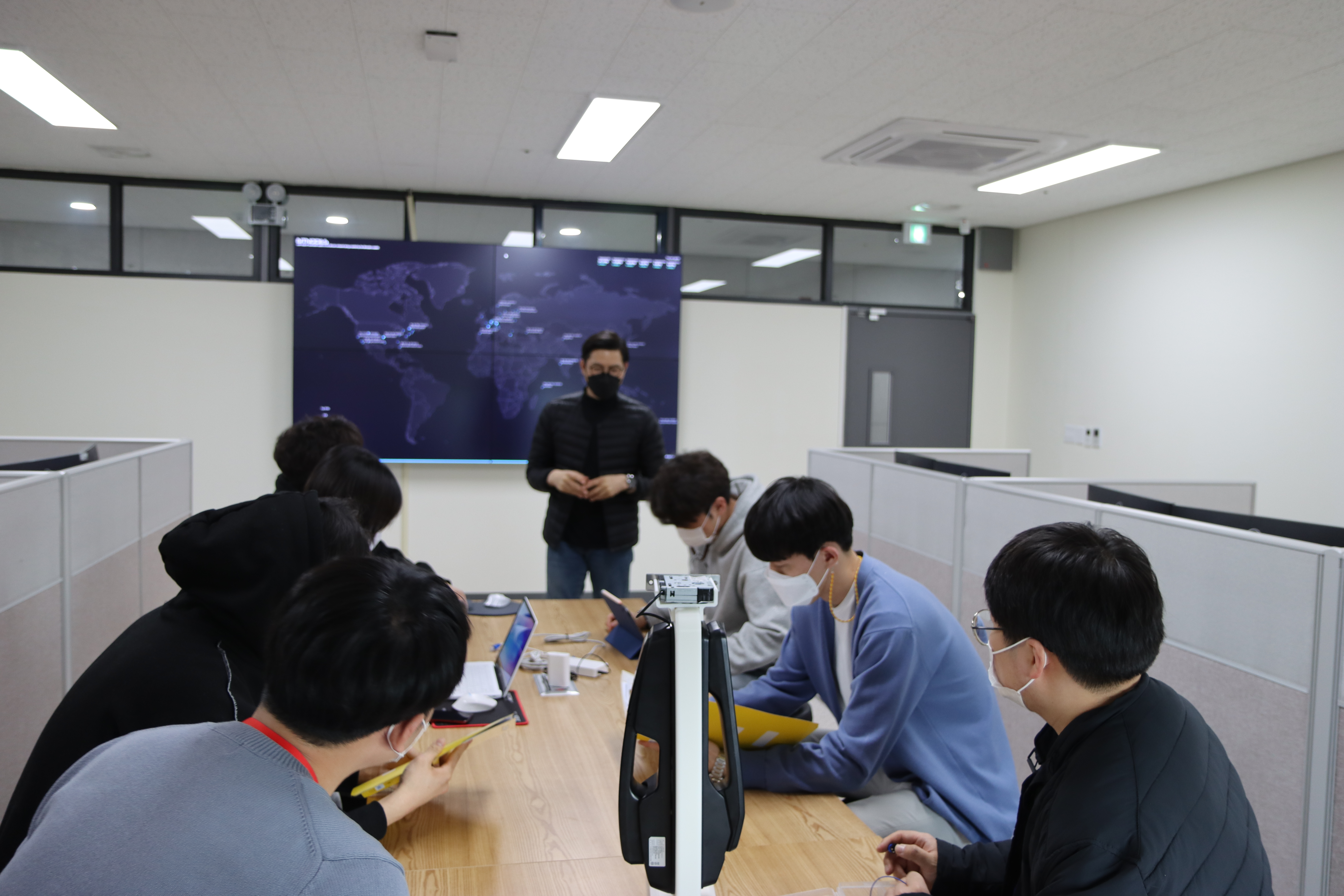 스페이스 전경 사진입니다_4